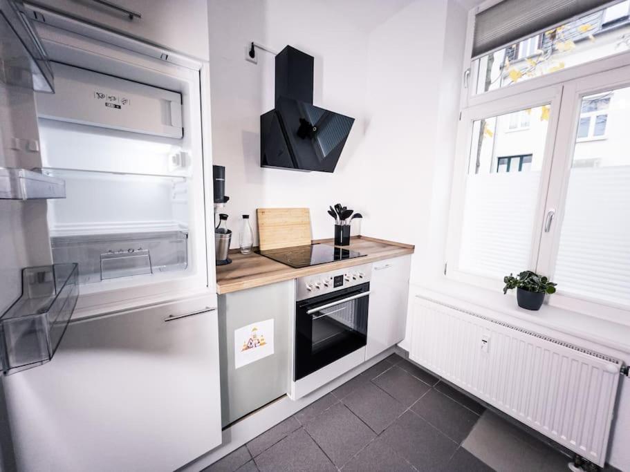 Wohlfuehl-Oase Mitten In Der Stadt - Garten, Grill, Netflix Und Drucker Lipcse Kültér fotó